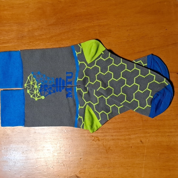 MTU Mens Crew Socks (qty 2) - Picture 2 of 4